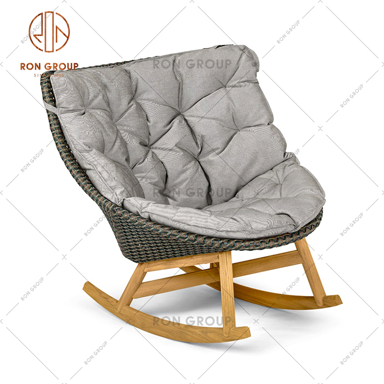 Customized Color Rattan Leisure Chair Rocking Sofa For Hotel Garden