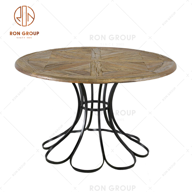 Factory Supplied Elegant Wooden Round Table for Restaurant and Hotel