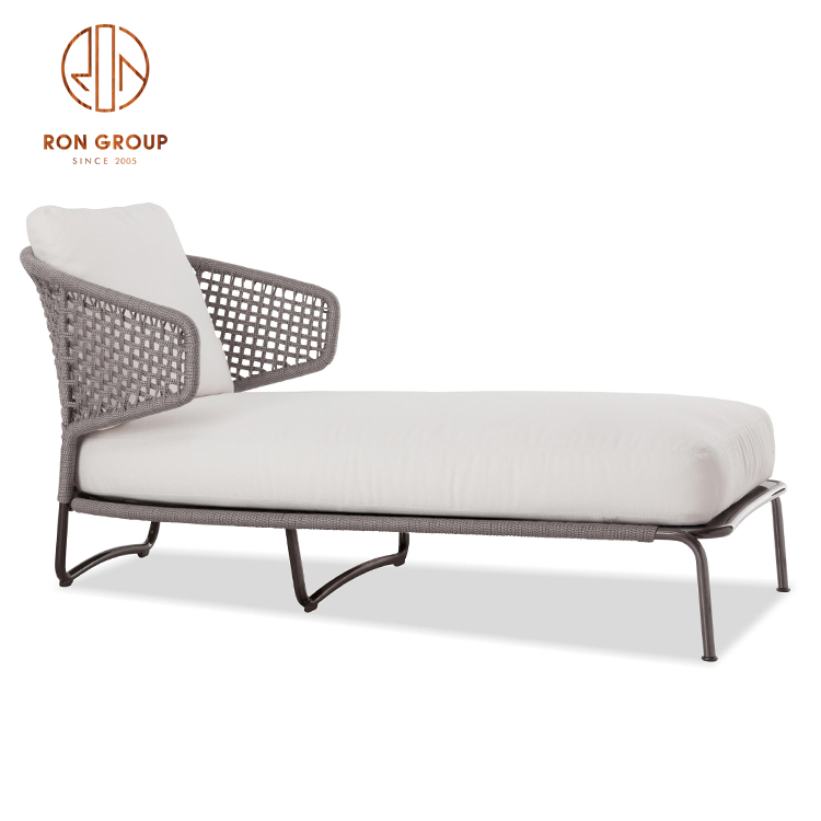 New arrival modern style outdoor furniture beach pool lounge chair Garden rattan bed