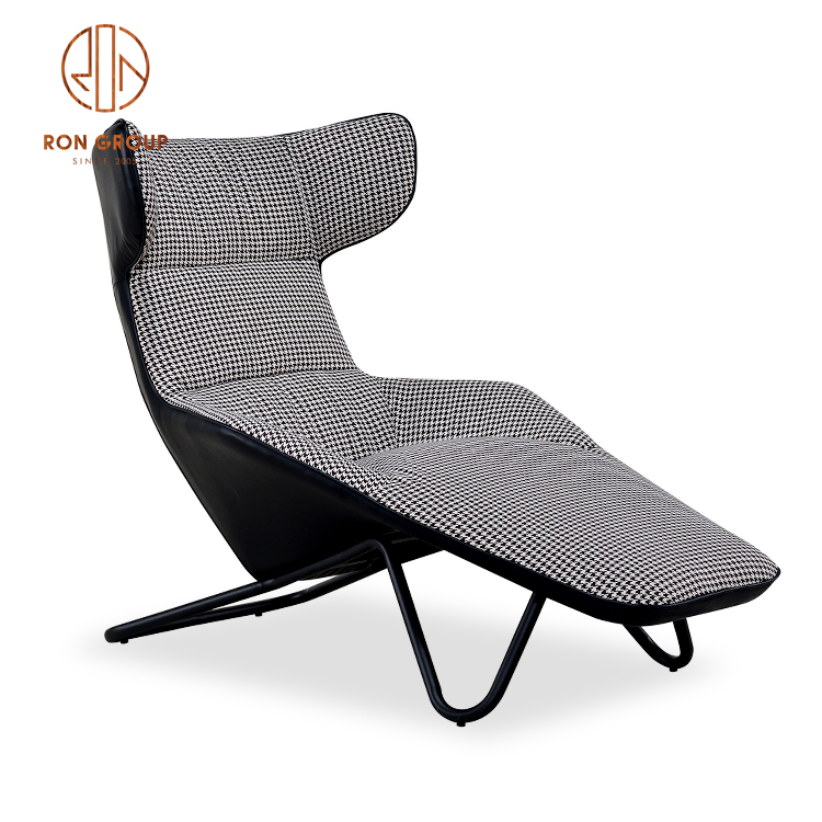Comfortable Classic Hotel and Home Retro Leisure Lounge Chair with Metal Frame