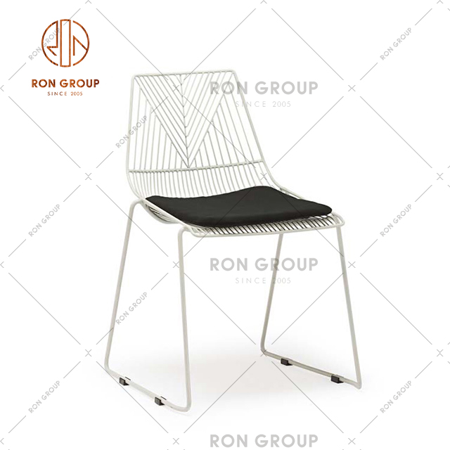 Hot Sale Modern Style PU Leather Chair Metal Dining Chair For Restaurant