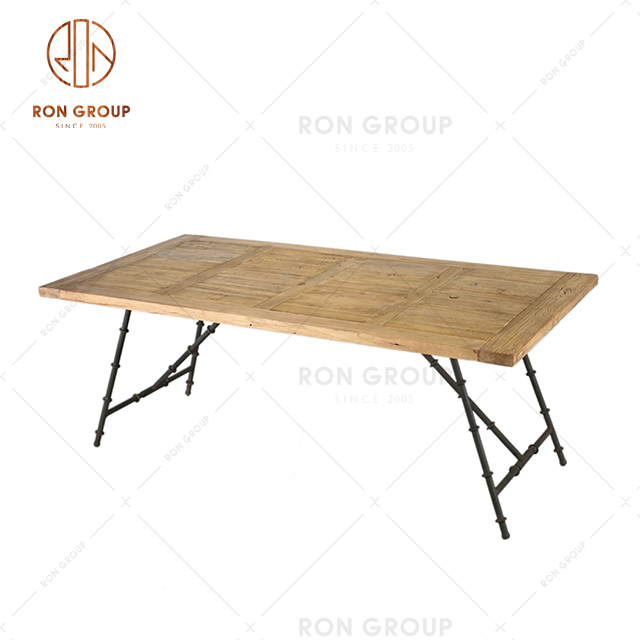 Simple Design Popular Metal Frame Wooden Top Dining Chair for Restaurant and Indoor Commercial Event